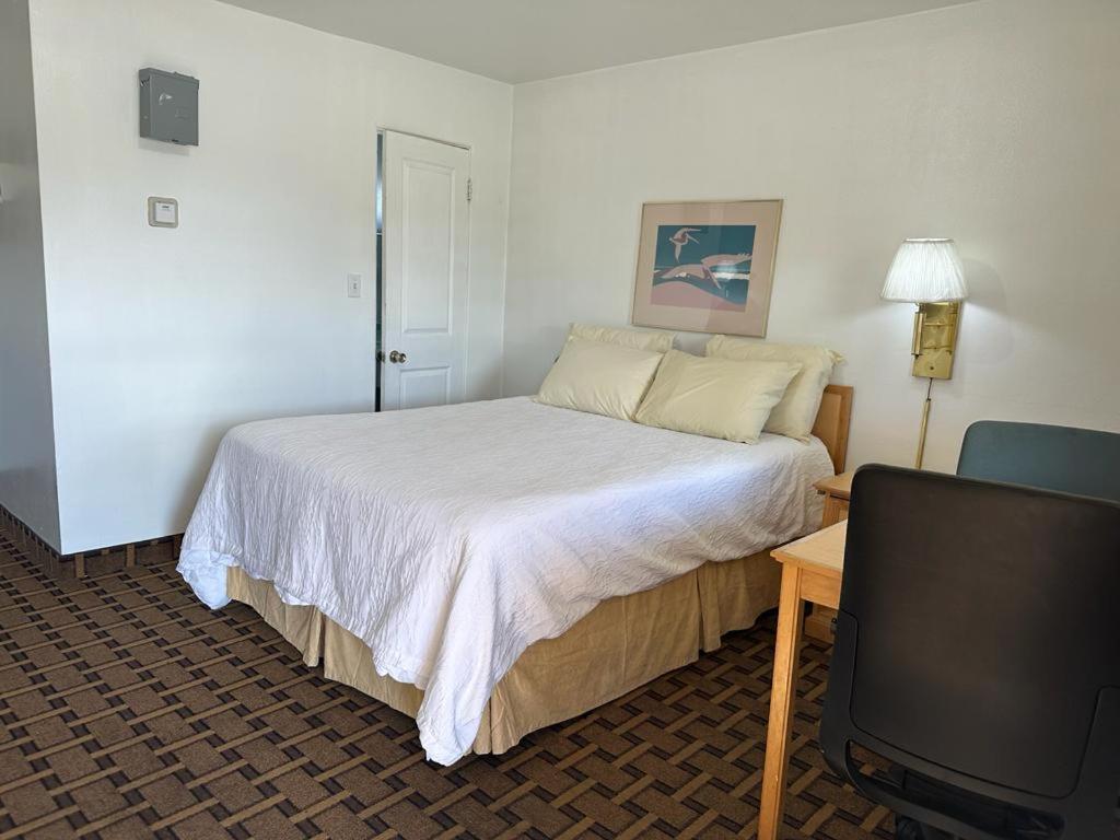 Ski'S Western Motel Great Falls Exteriér fotografie